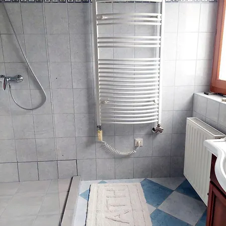 Shelter Villa Badacsony